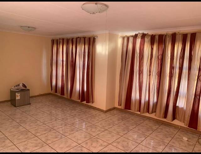 3 BEDROOM PROPERTY TO RENT IN NORKEM PARK
